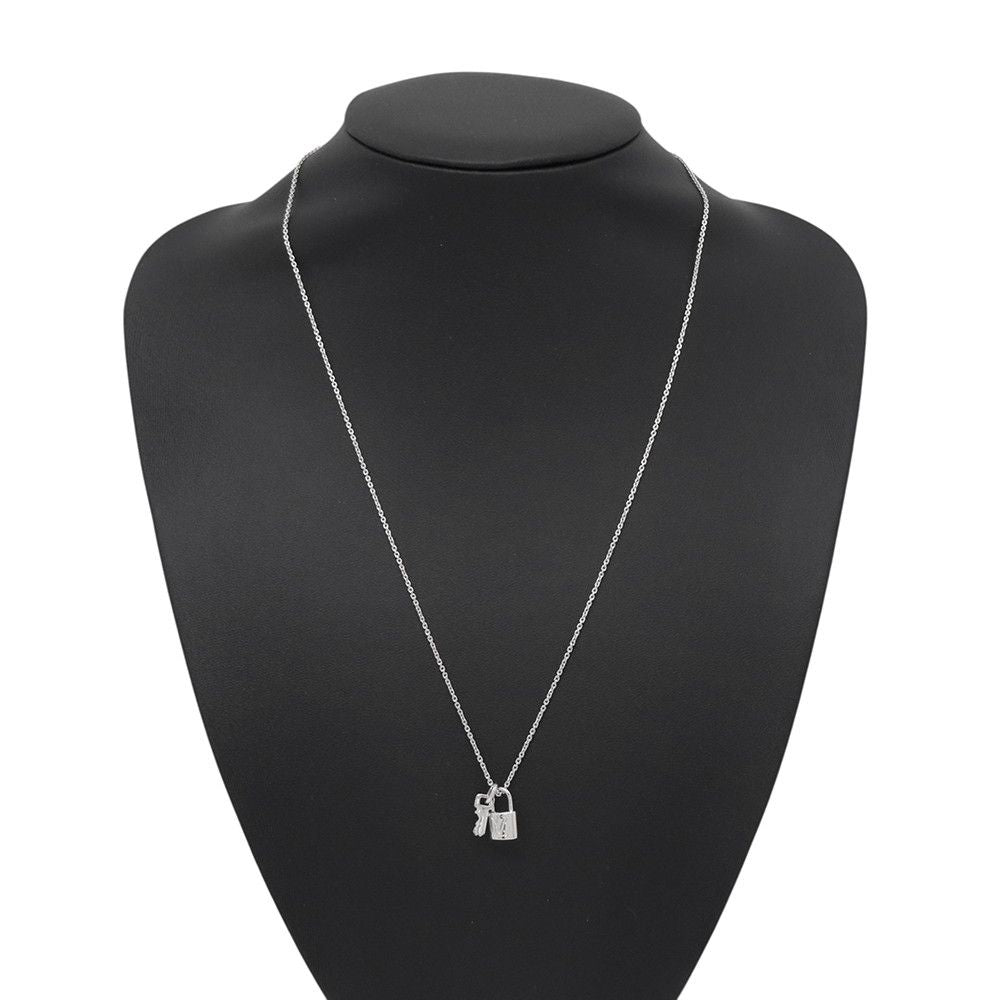 Louis Vuitton Necklace Pendentif Lockit 18k White Gold Pendant — view 4