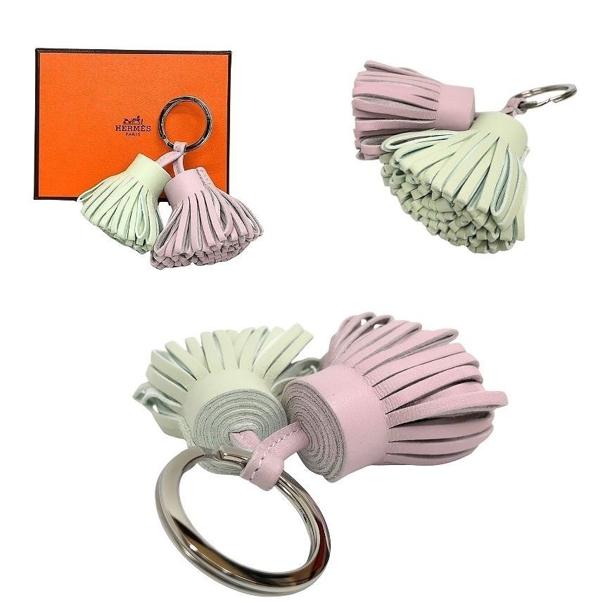 Hermes Carmen Unodos Key Holder Key Ring Fringe Charm Leather Mauve Pale Vert — view 2