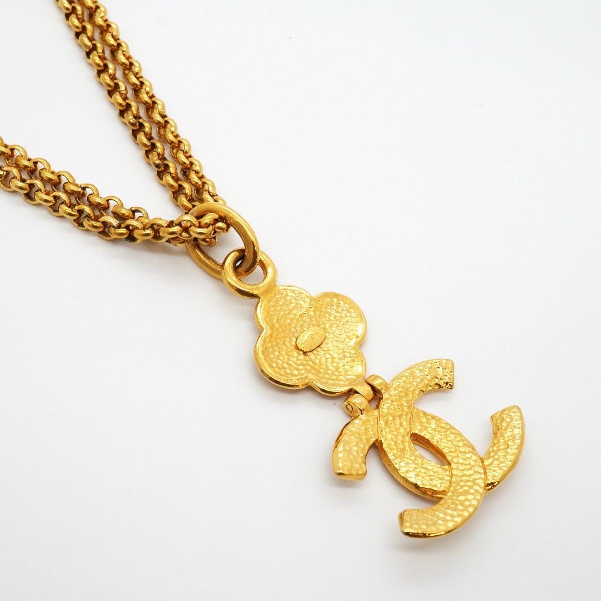 Chanel Necklace Vintage CC Logo Gold Plated — view 2