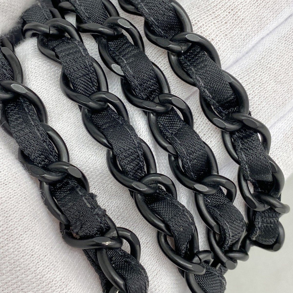 Chanel Shoulder Bag Nylon Black Silver — view 7