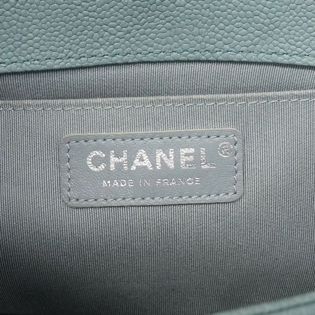 Chanel Shoulder Bag Boy Caviar Leather Blue Silver — view 5