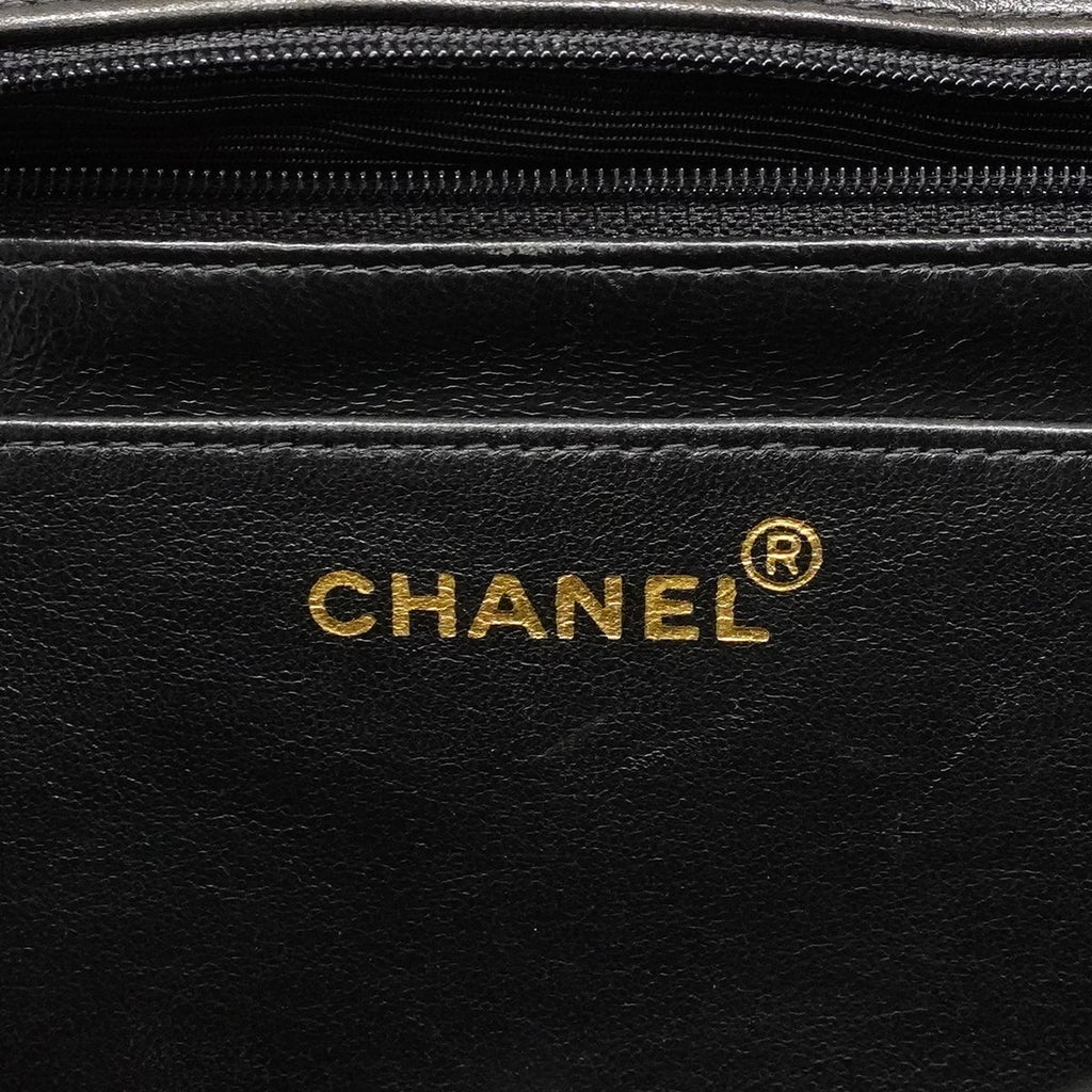 Chanel Shoulder Bag Quilted Lambskin Black Gold — view 5