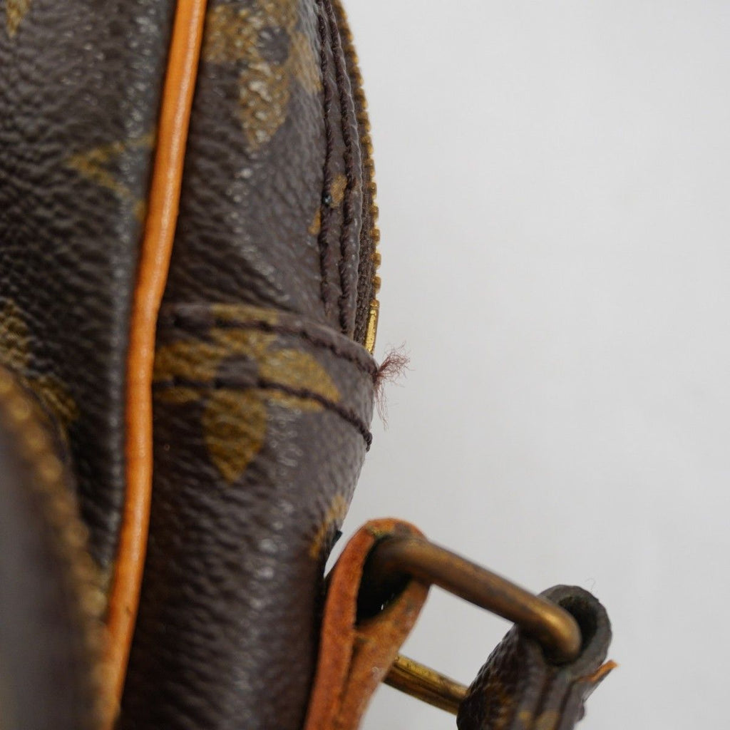 Louis Vuitton Shoulder Bag Monogram Amazon Brown — view 7