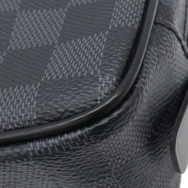 Louis Vuitton Damier Trousse Toilette — view 4