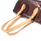Louis Vuitton Monogram Vernis Shoulder Bag Leather Amarante — view 5