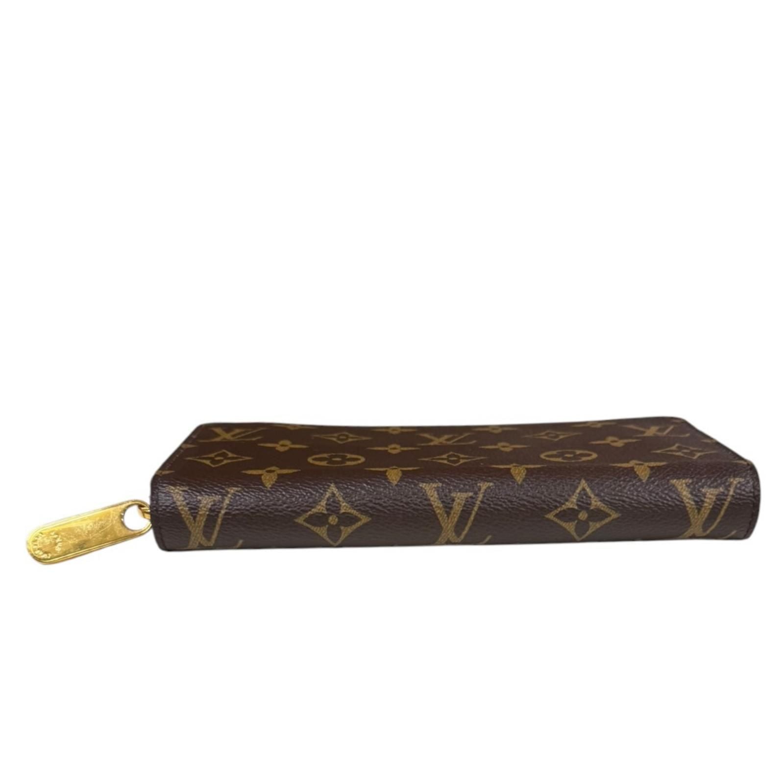 Louis Vuitton Zippy Wallet Monogram Canvas Second — view 5