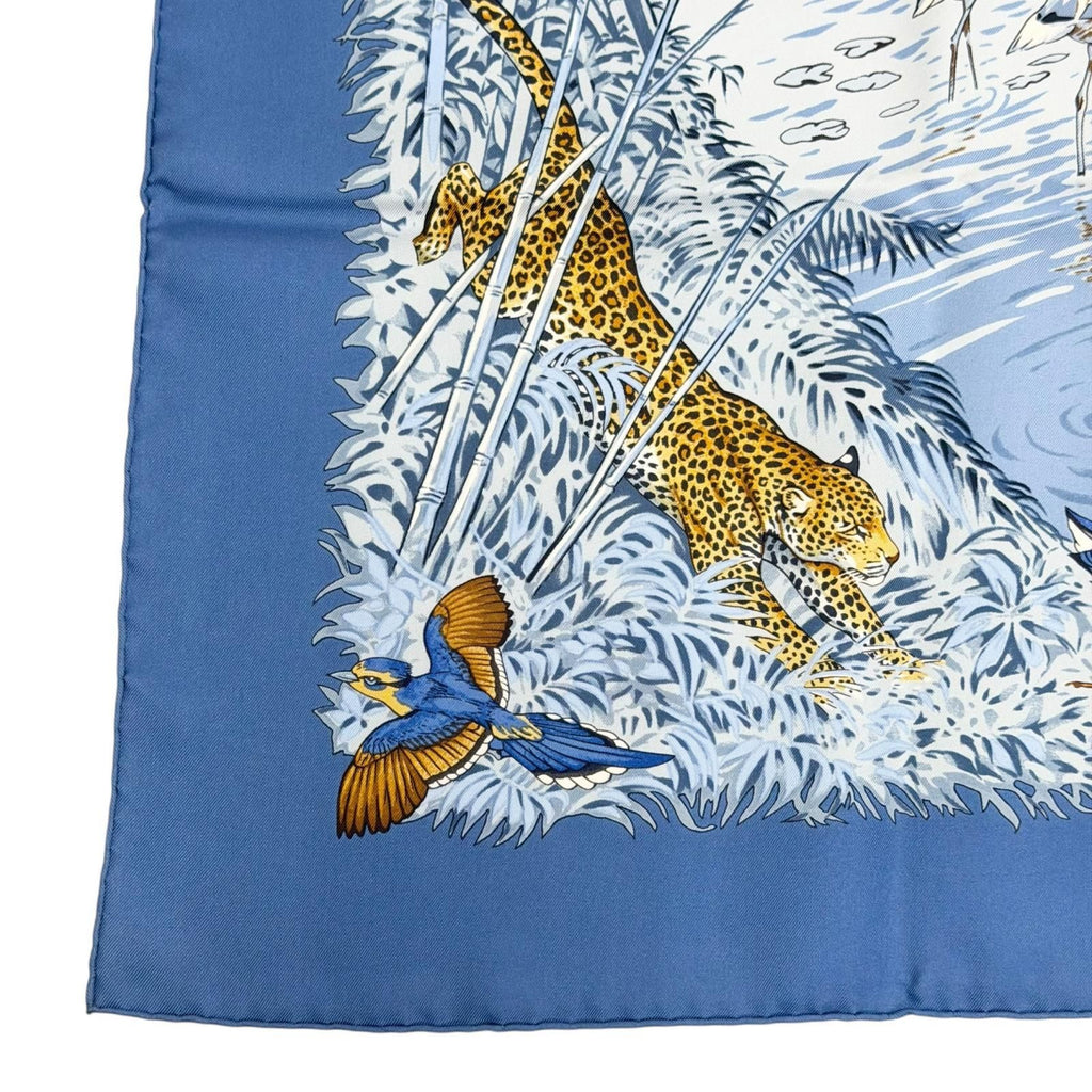 Hermes la Treve de L Eau Water Truce Carre 90 Silk 100% Super Rare Scarf Blue — view 5