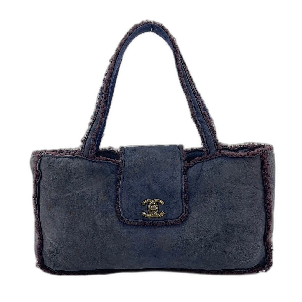 Chanel Handbag Navy — view 2