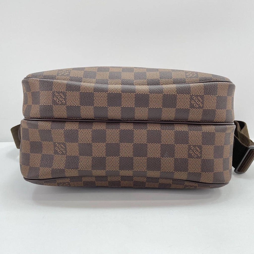 Louis Vuitton Shoulder Bag Reporter PM — view 7