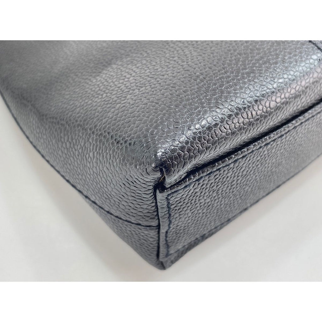 Chanel Tote Black — view 8