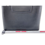 Louis Vuitton Handbag Capucines MM — view 3