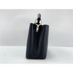 Louis Vuitton Handbag Capucines MM — view 5