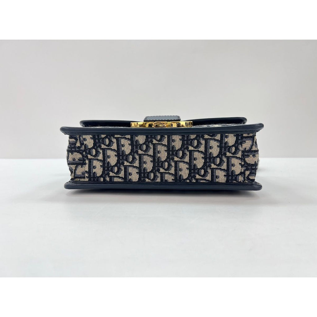 Dior Shoulder Bag 30 Montaigne — view 7