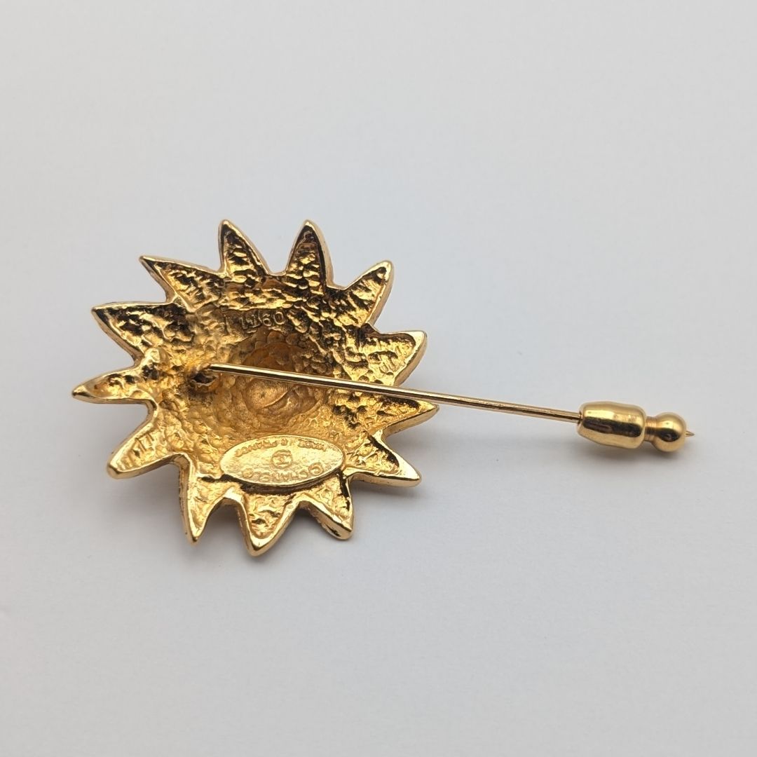 Chanel Pin Brooch Lion CC Logo Gold First Era Vintage — view 4