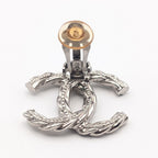 Chanel Earrings CC Logo Silver Twist Recent — view 4