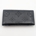 Louis Vuitton Key Case Multicles 4 Monogram Mahina Noir Black Quadruple Strand — view 2
