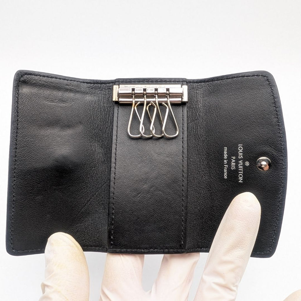 Louis Vuitton Key Case Multicles 4 Monogram Mahina Noir Black Quadruple Strand — view 6