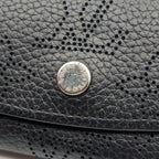 Louis Vuitton Key Case Multicles 4 Monogram Mahina Noir Black Quadruple Strand — view 4