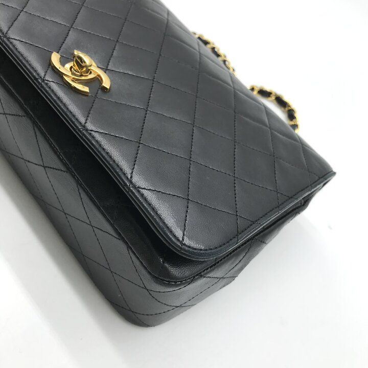 Chanel CC Logo Quilted Turnlock Leather Chain Shoulder Bag Black — view 4