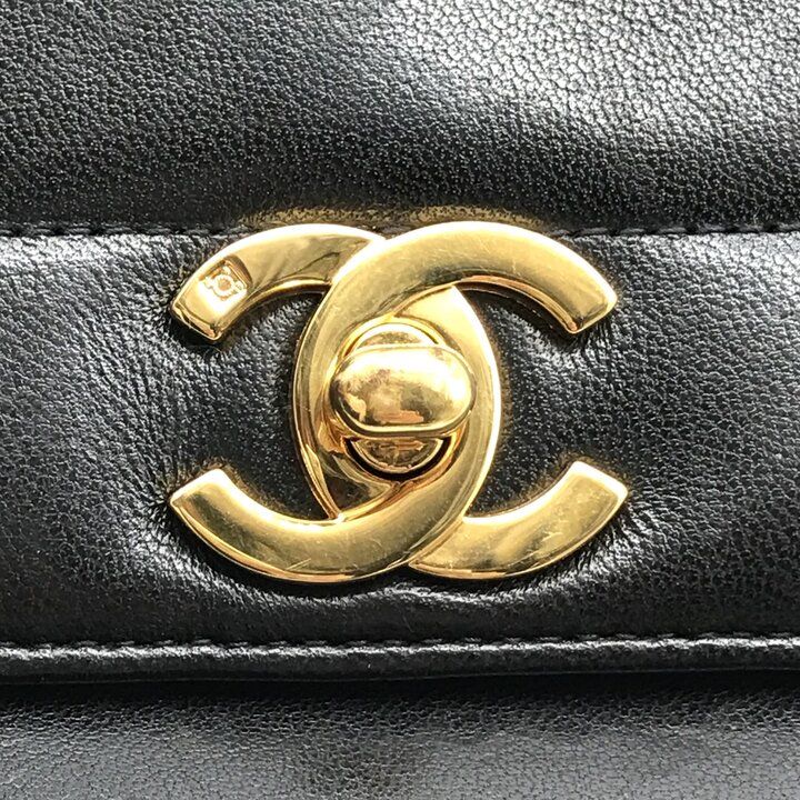 Chanel Shoulder Bag Turnlock Vintage CC Logo Fringe Tassel Black — view 9