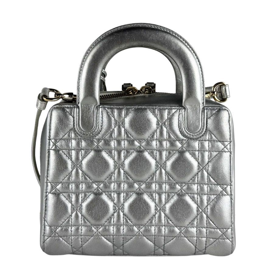 Dior Shoulder Bag Lily — view 3