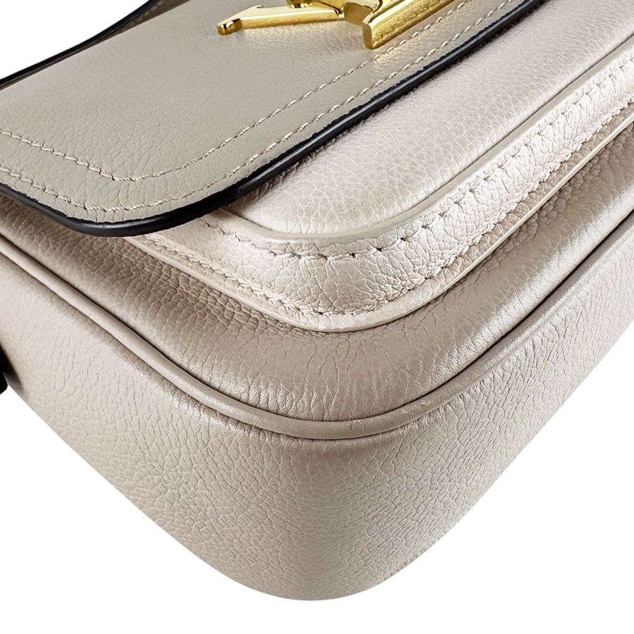 Louis Vuitton Shoulder Bag Lockme Tender Chain — view 9