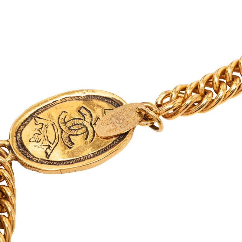 Chanel CC Logo Vintage Crown Chain Necklace 28 Gold Plated — view 4
