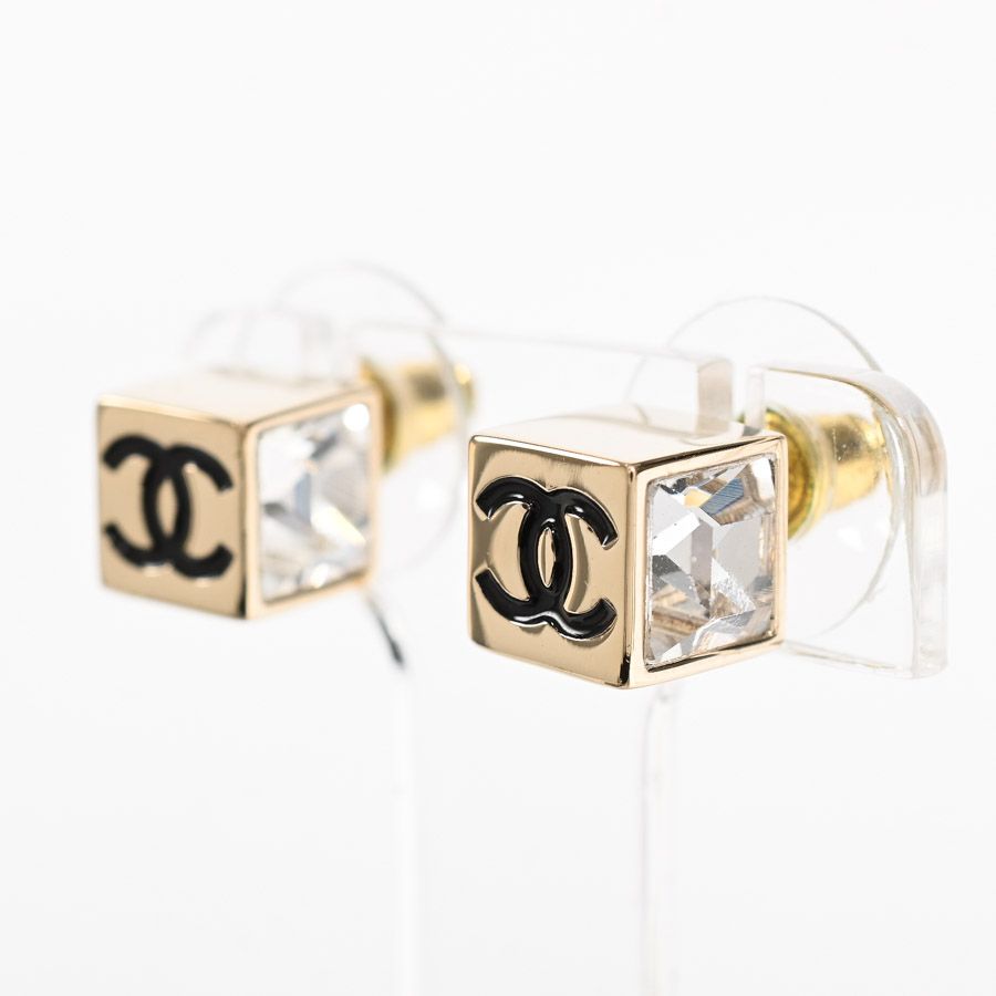 Chanel Earrings Gold — view 2