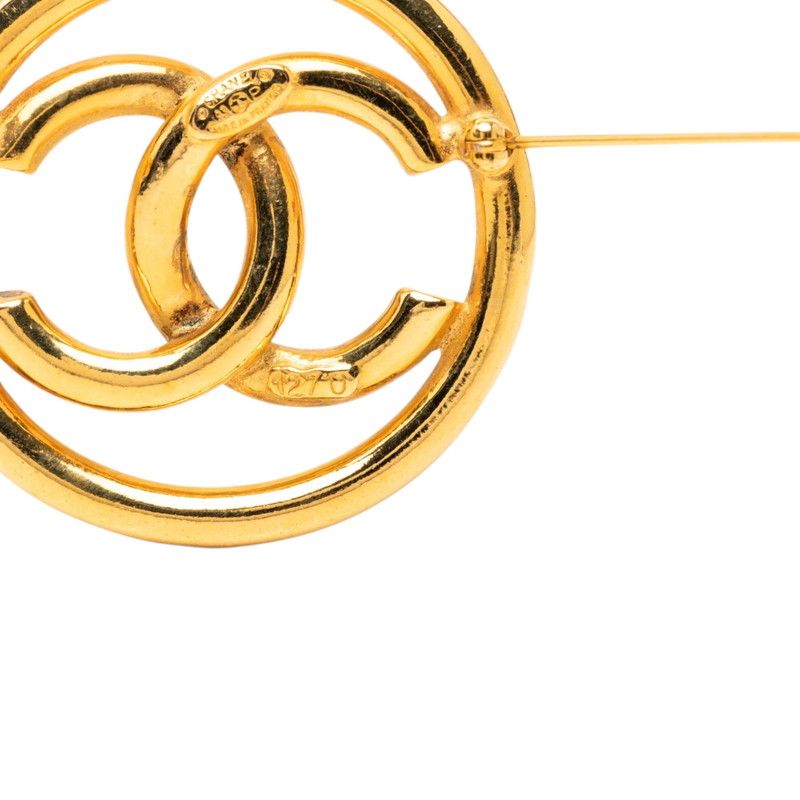 Chanel CC Logo Vintage Round Brooch 93 Gold Plated — view 3
