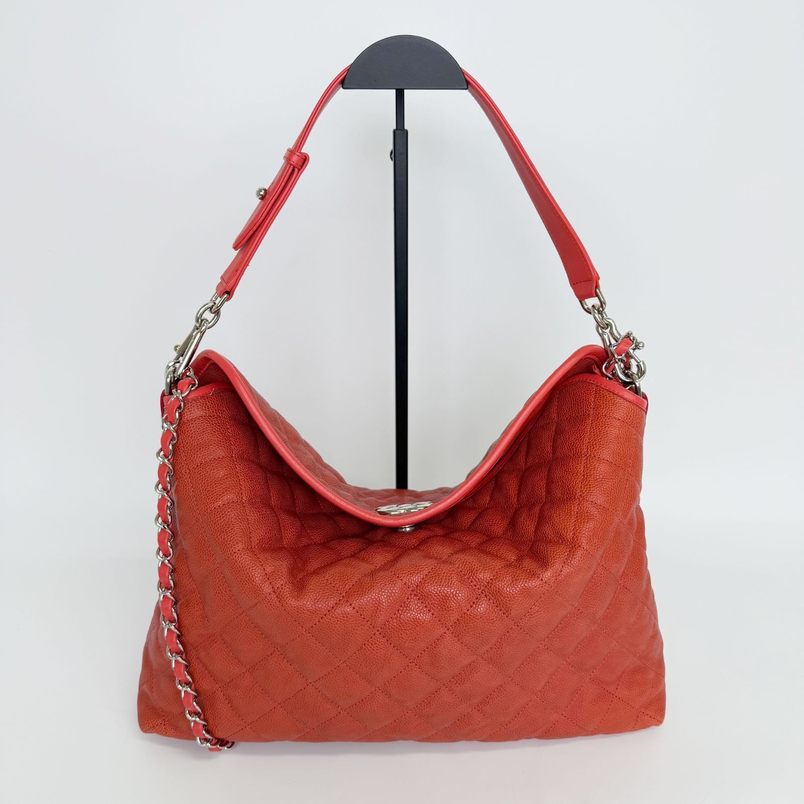 Chanel French Riviera Quilted CC Logo Shoulder Bag Caviar Leather Red Silver — view 6