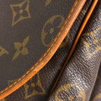 Louis Vuitton Saumur 35 Shoulder Bag Monogram Brown — view 4