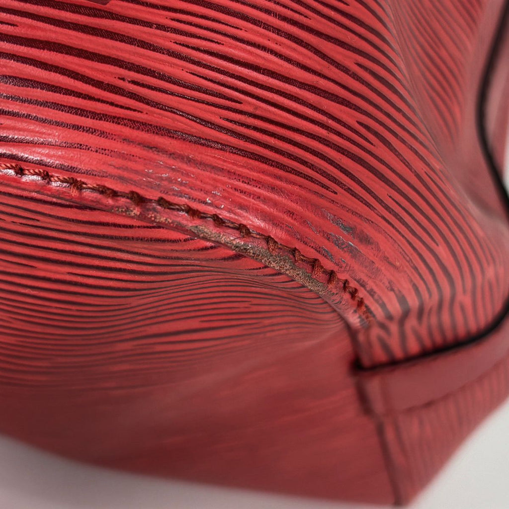 Louis Vuitton Petit Noe Shoulder Bag Drawstring Epi Castilian — view 3