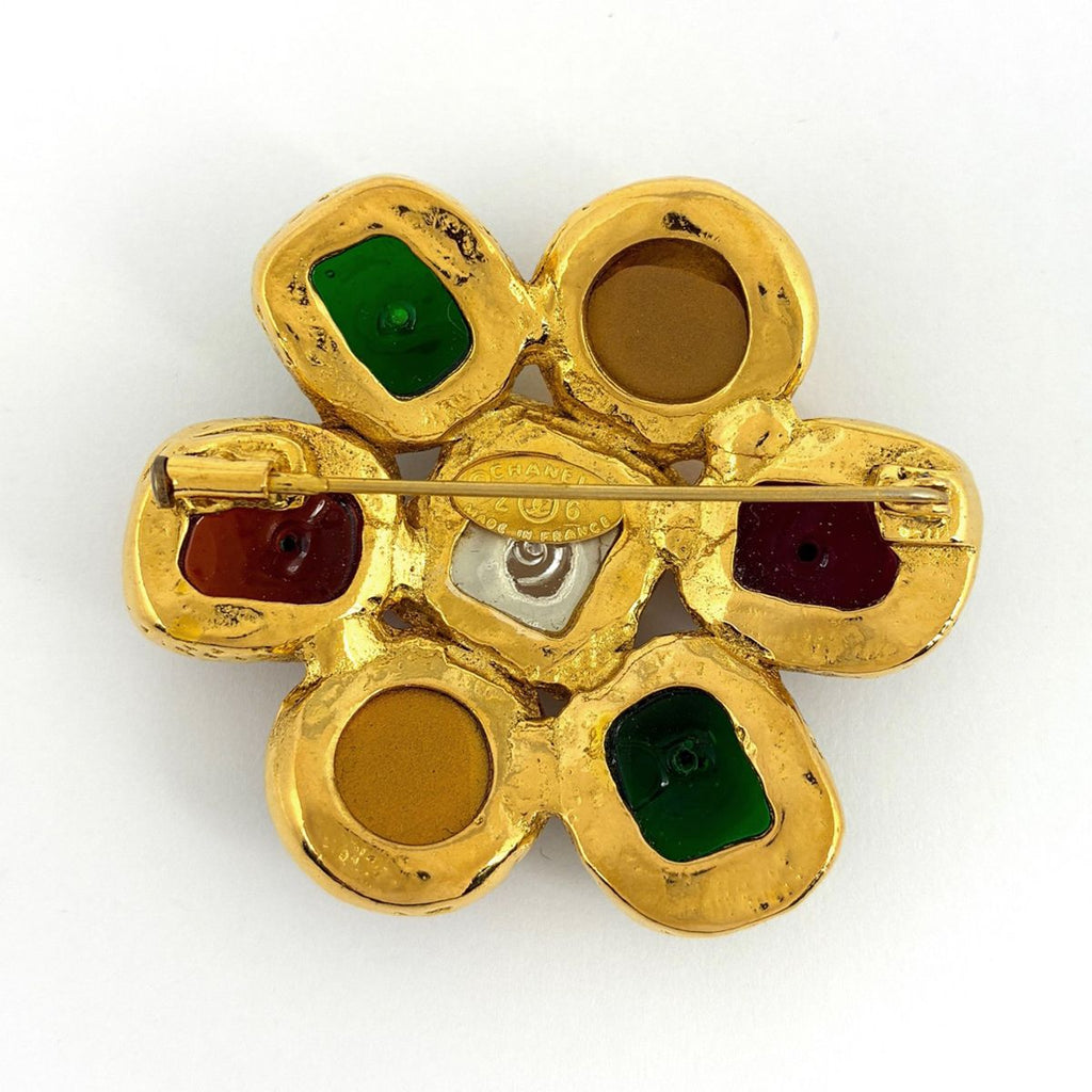 Chanel Brooch Gripoix Faux Pearl Color Stone Rhinestone Gold White Green — view 2