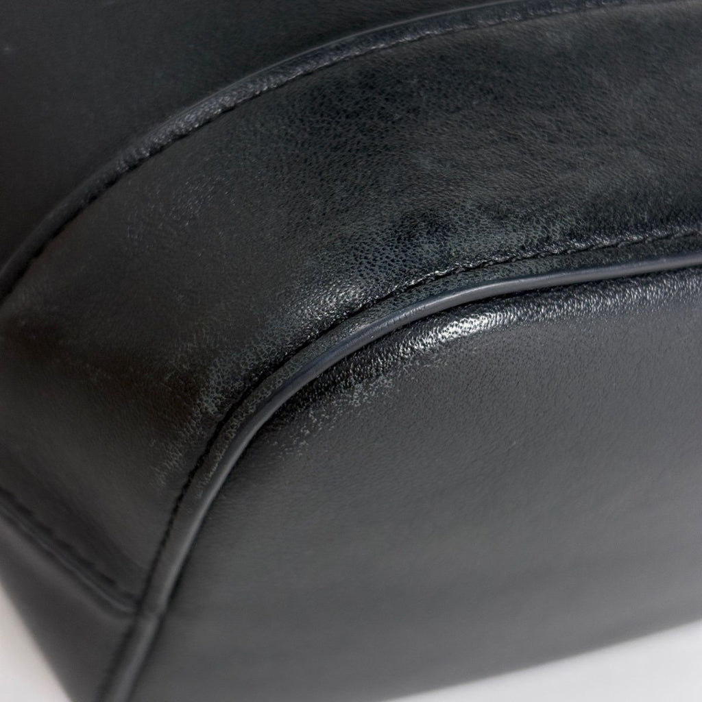Celine Small Bucket Cuile Triomphe Shoulder Bag Leather Black — view 3