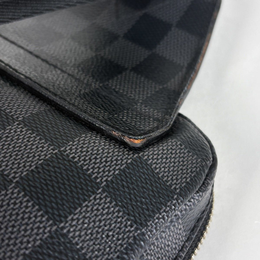 Louis Vuitton Avenue Sling Bag Damier Graphite Noir — view 4