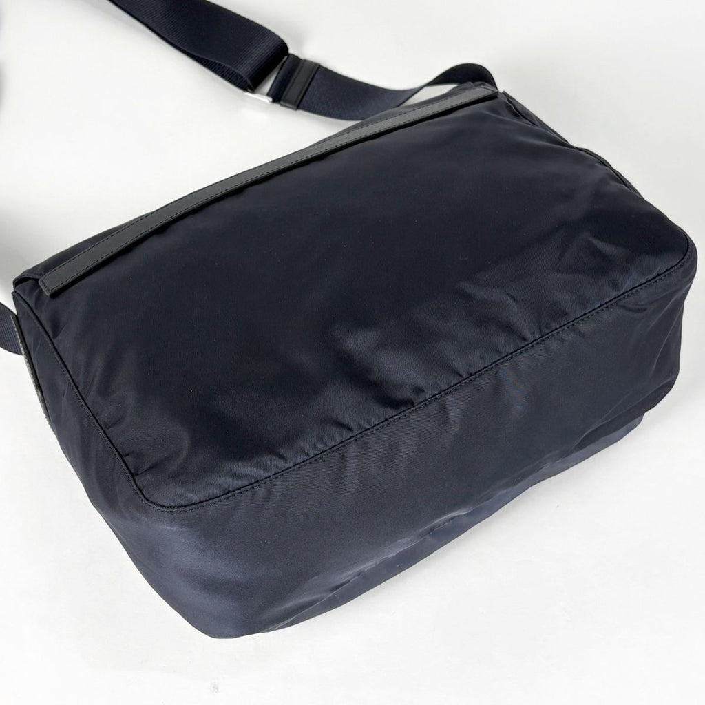 Prada Shoulder Bag Tessuto Nylon Blue — view 2