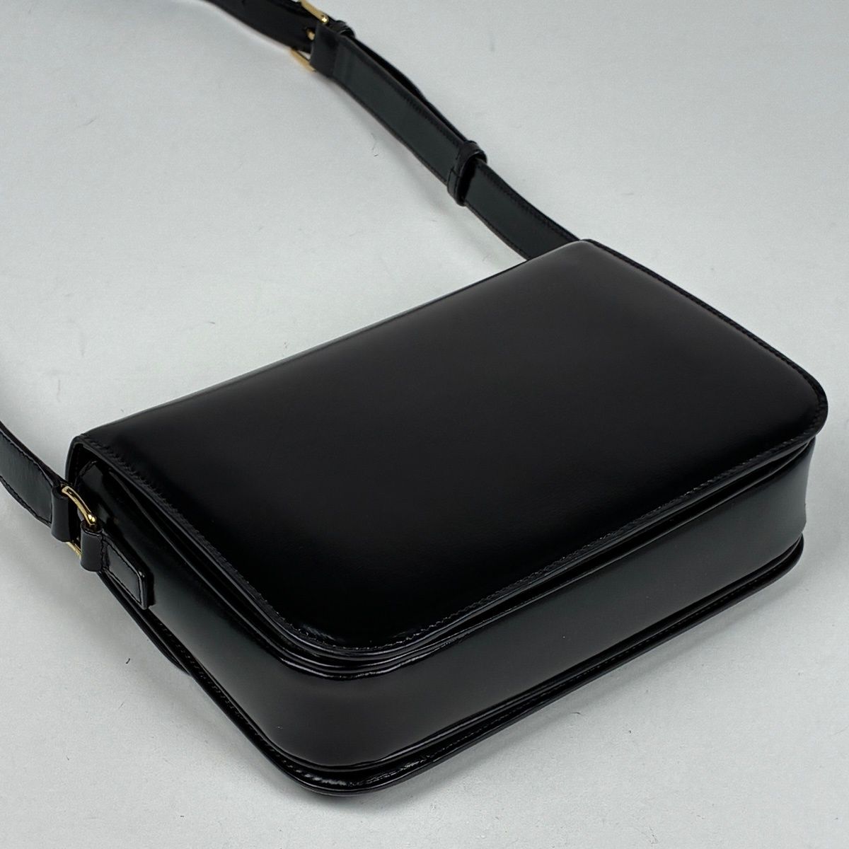 Celine Shoulder Bag Triomphe Vache Black — view 2