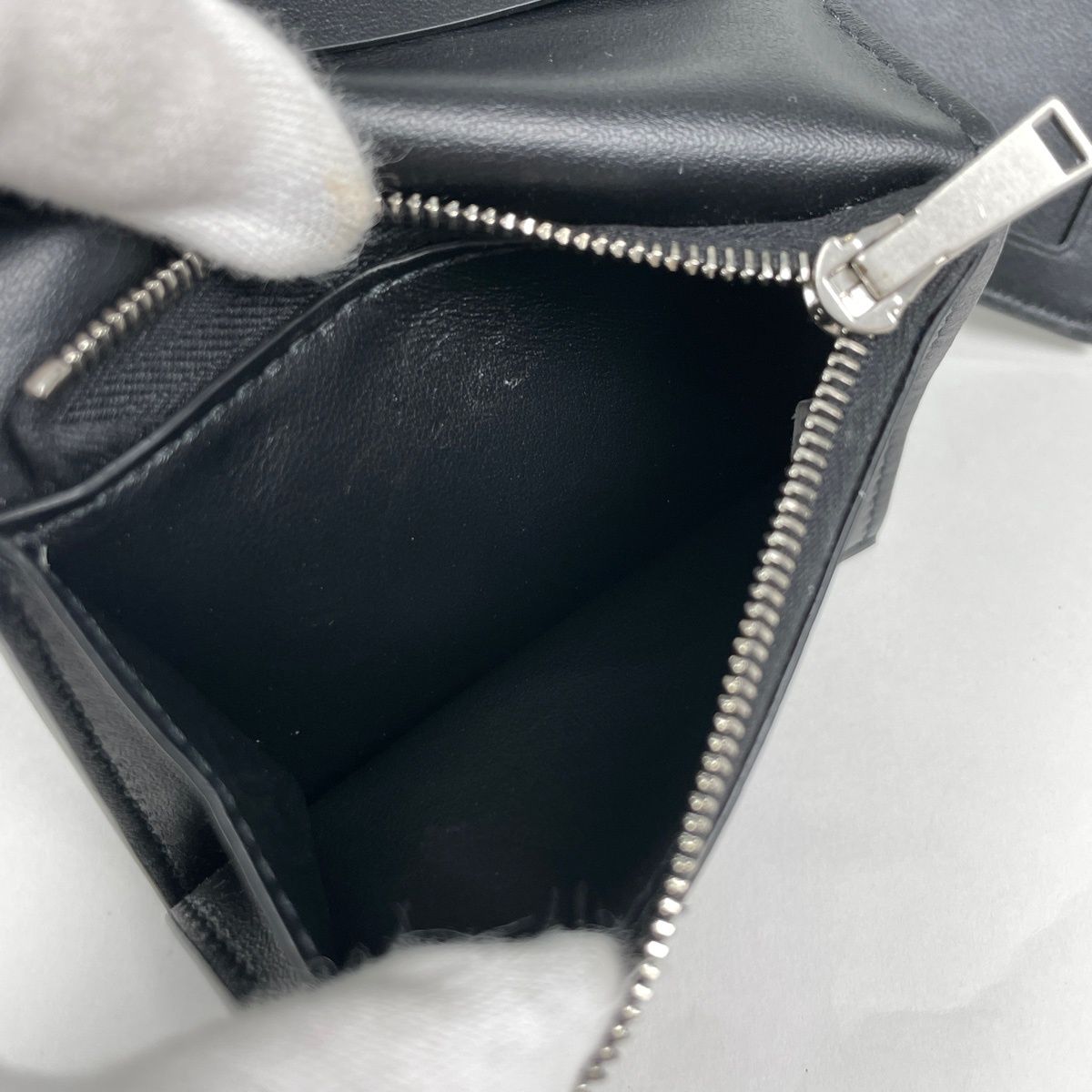 Bottega Veneta Bifold Wallet Intrecciato Leather Black — view 5
