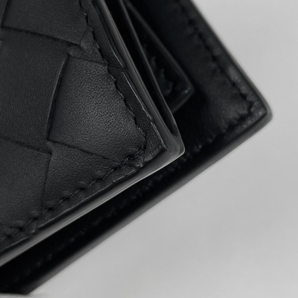 Bottega Veneta Bifold Wallet Intrecciato Leather Black — view 3