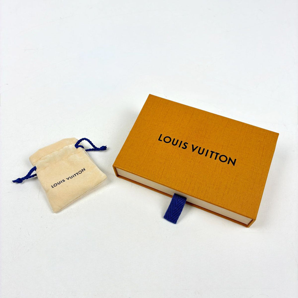 Louis Vuitton Monogram Low Necklace Metal Silver — view 5