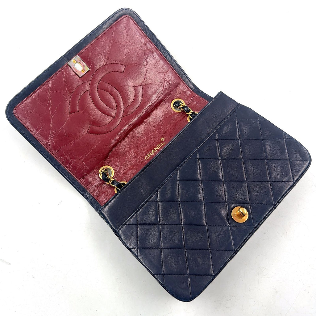 Chanel Quilted Singleflap Replacement Lambskin Black Chain Shoulder Bag Gold — view 9