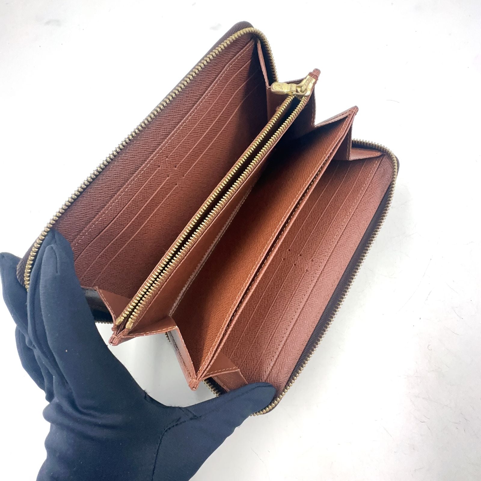 Louis Vuitton Zippy Wallet Monogram Correspondence Zip Around — view 3