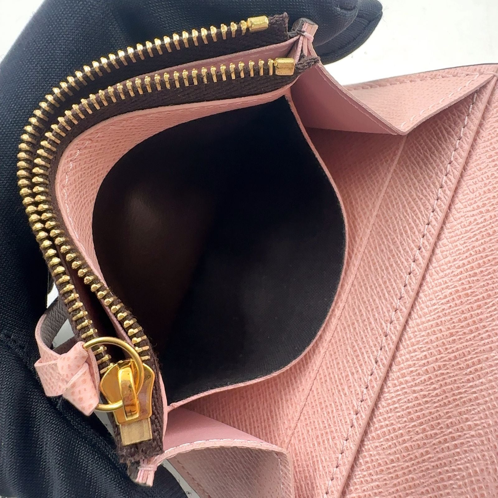 Louis Vuitton Portefeuille Emily Compact Correspondence Leather Brown Lightpink — view 7