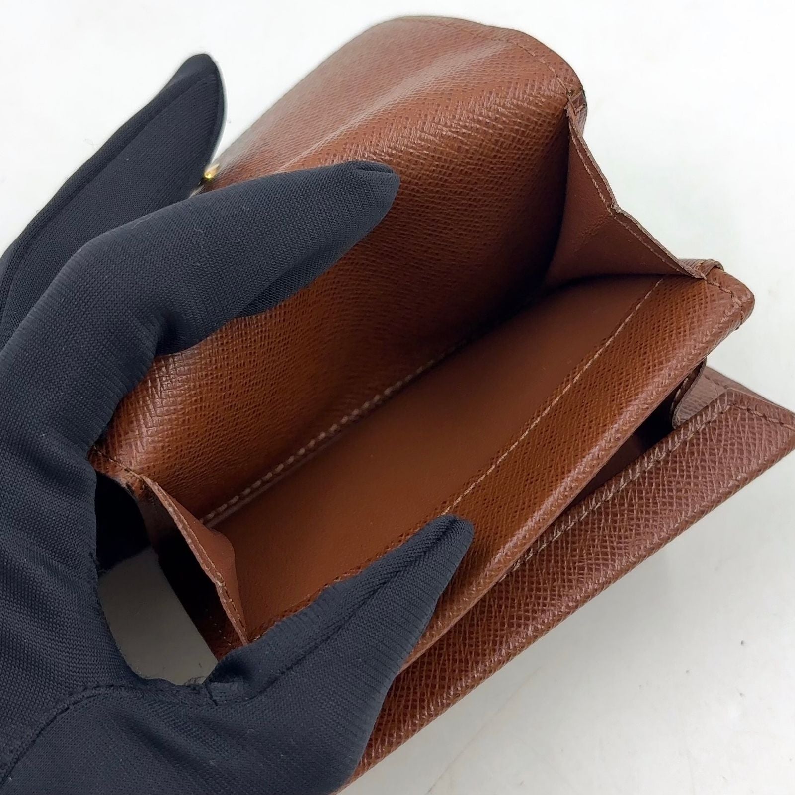 Louis Vuitton Porte-Monnaie Plastic Monogram Leather Brown Coin Case Gold — view 3