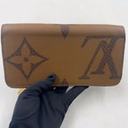 Louis Vuitton Zippy Wallet Monogram Giant Correspondence Leather Brown Round — view 9