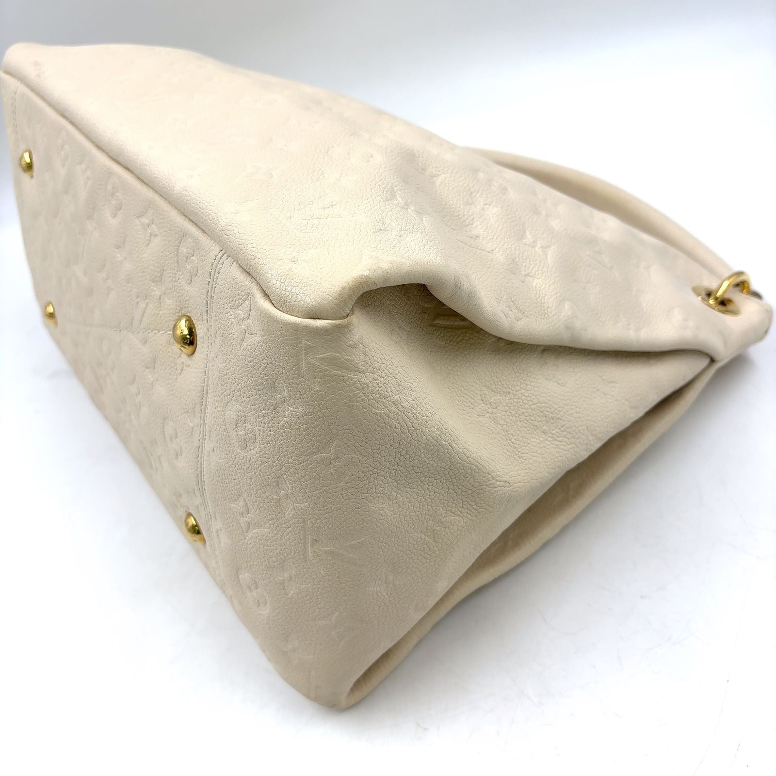 Louis Vuitton Artsy MM Monogram Empreinte Leather White Shoulder Bag Gold — view 8