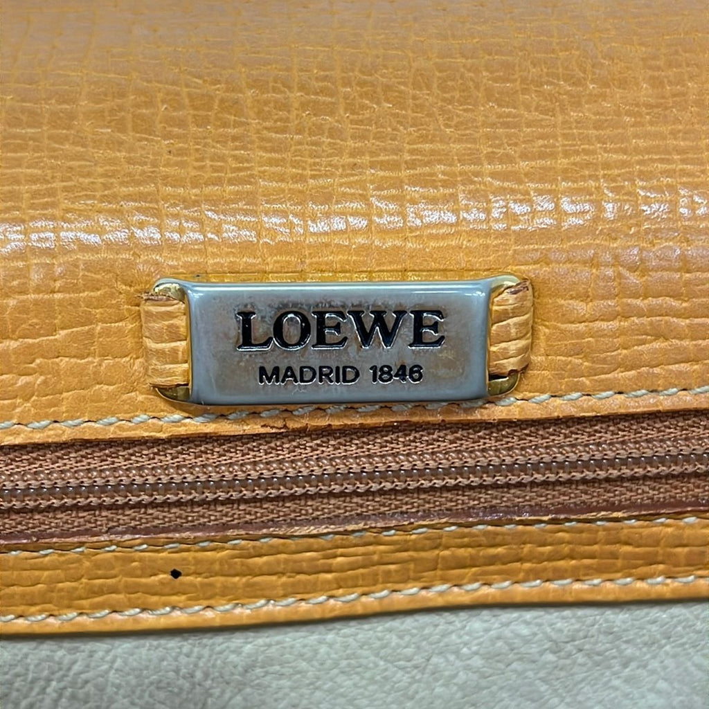 Loewe Handbag Barcelona Light Brown Leather — view 9