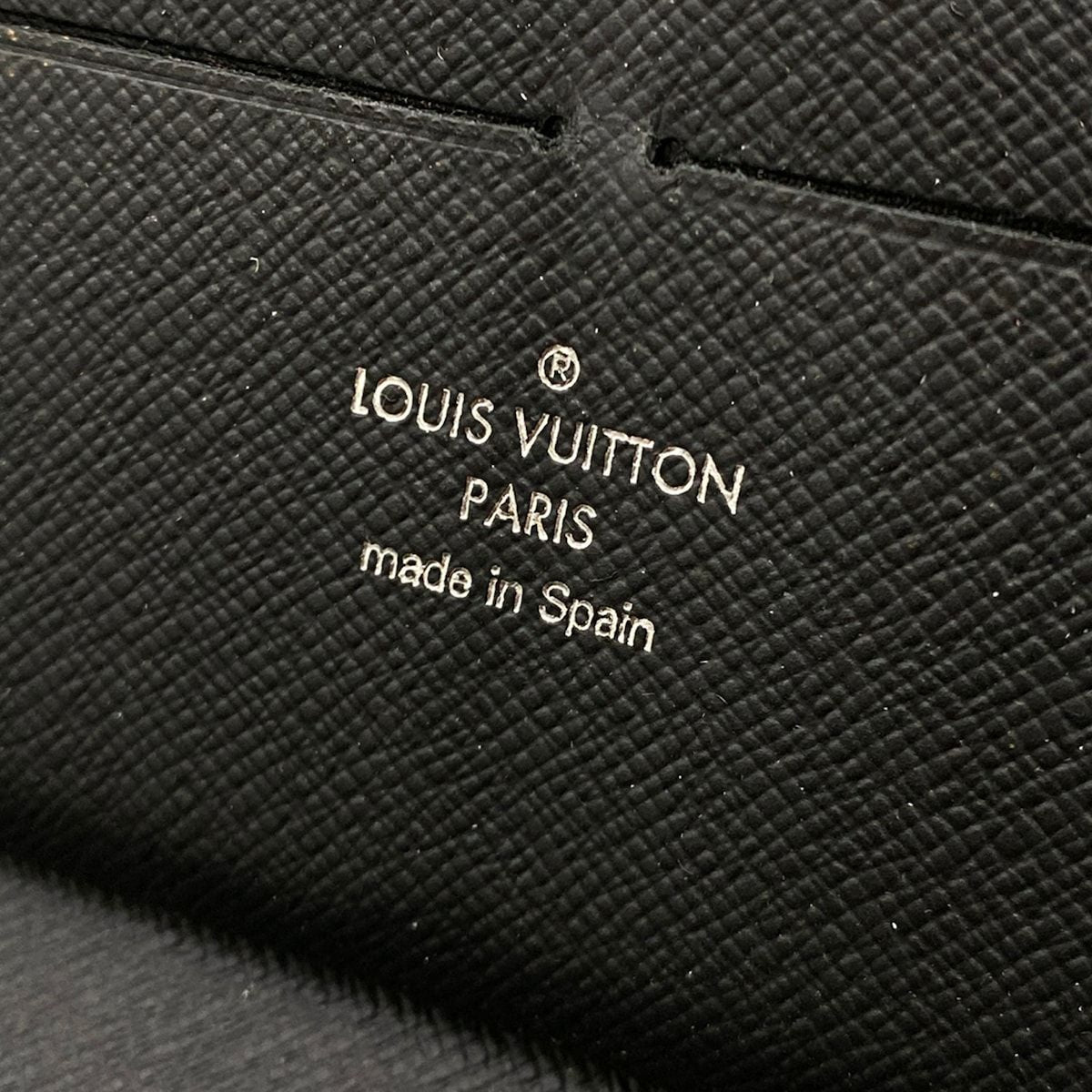 Louis Vuitton Wallet Taiga Zippy Organizer NM Ardoise Leather — view 6
