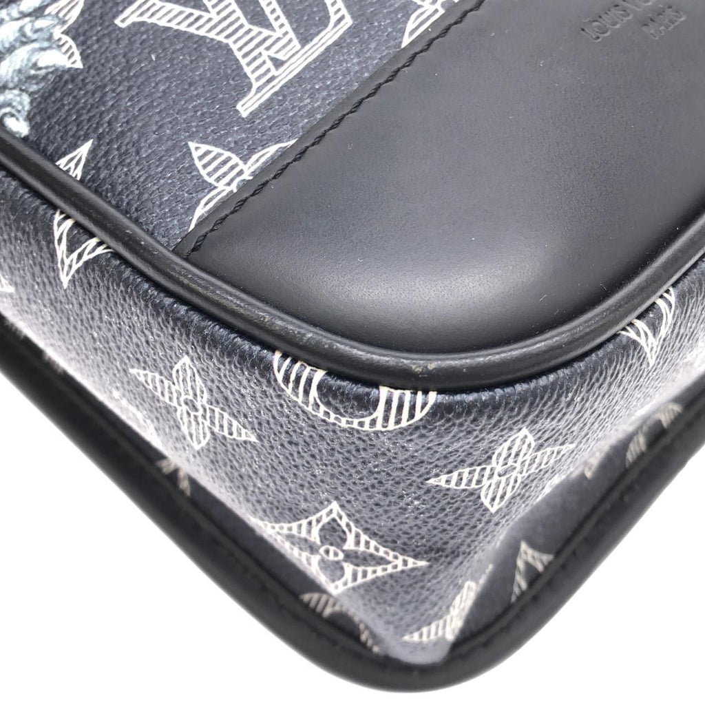 Louis Vuitton Monogram Savannah Messenger BB Shoulder — view 3