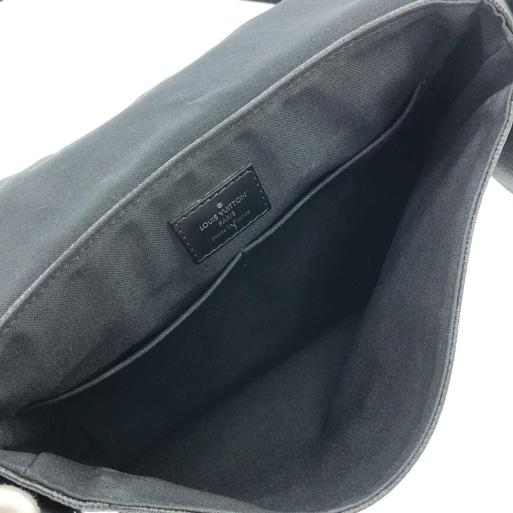 Louis Vuitton Damier Graphite District PM Shoulder — view 7